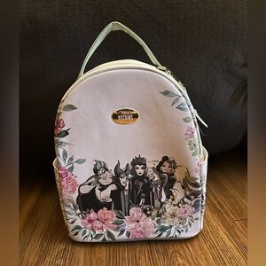 Disney Villains Lounge Fly